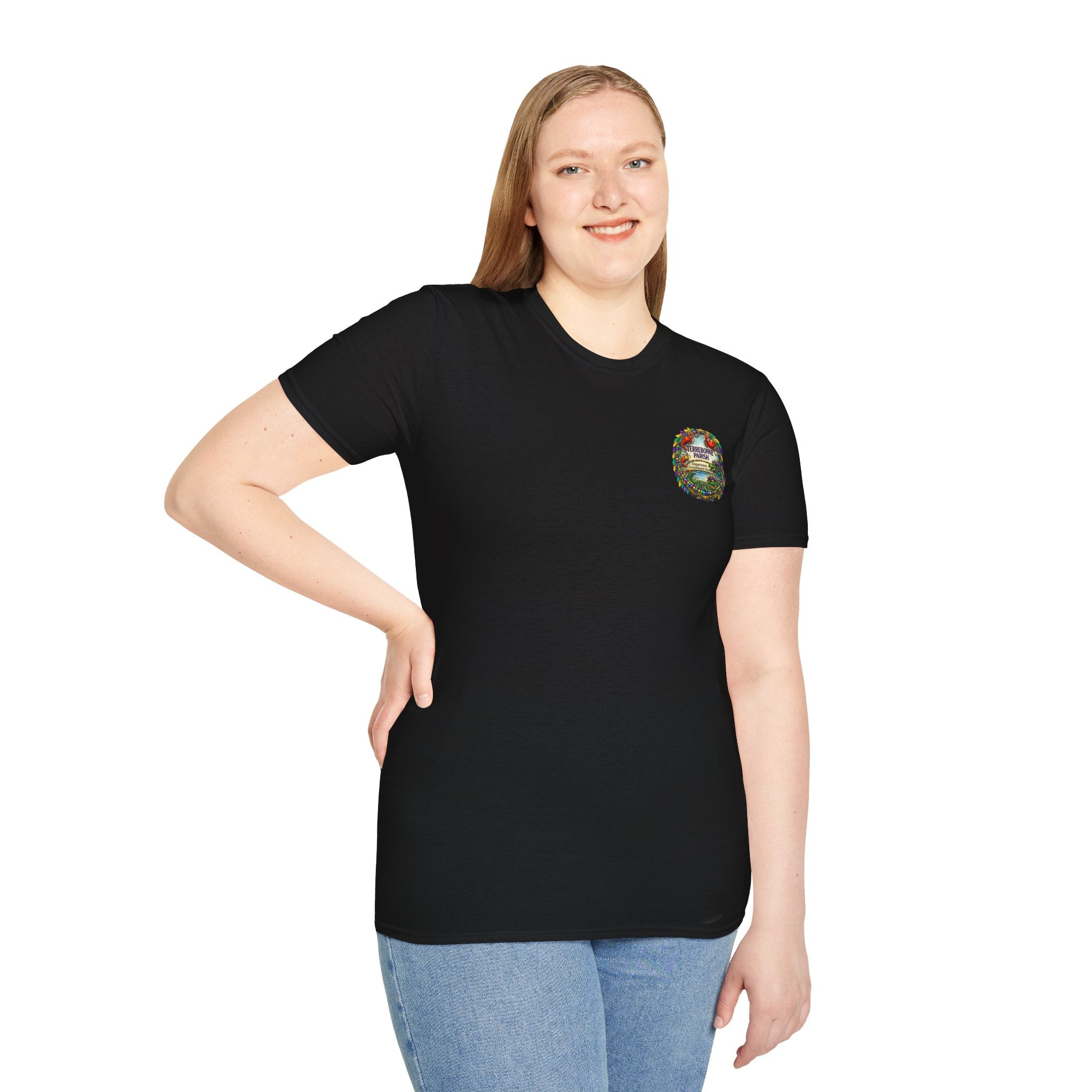 T-Shirt — Vintage Floral Crest “Find Your Paradise” Pocket Tee