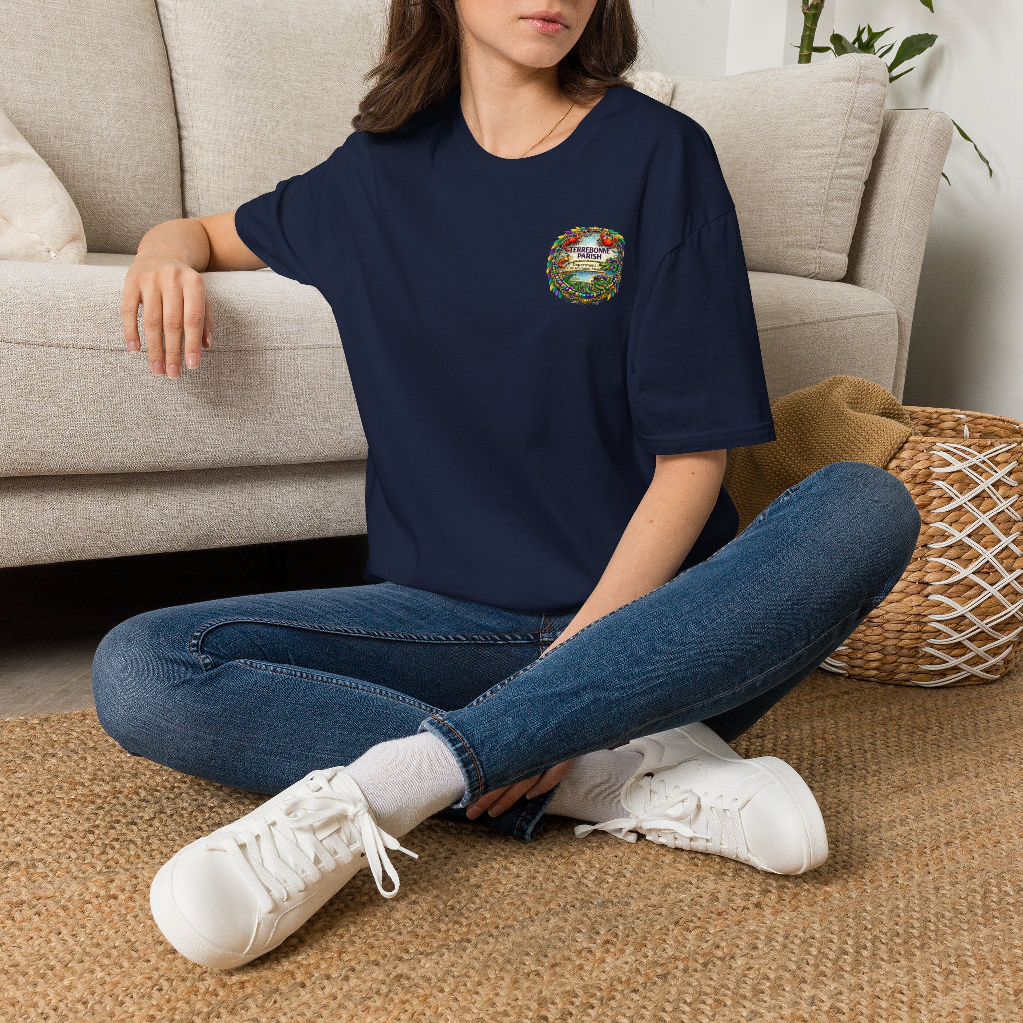 T-Shirt — Vintage Floral Crest “Find Your Paradise” Pocket Tee
