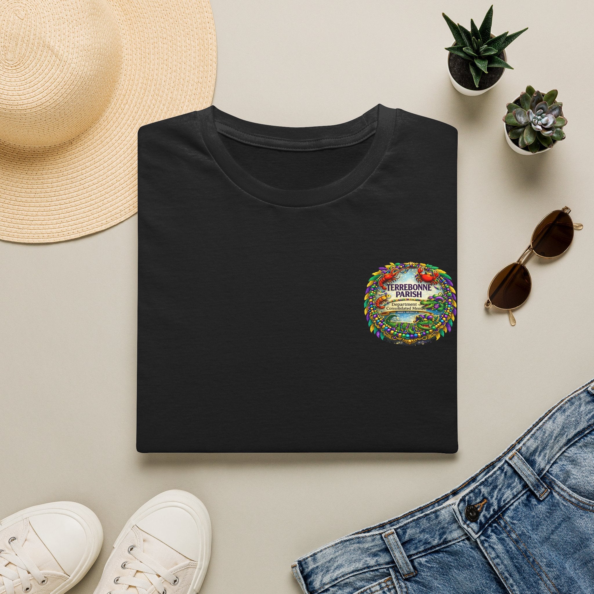 T-Shirt — Vintage Floral Crest “Find Your Paradise” Pocket Tee